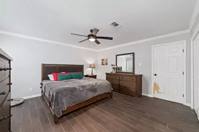 16374 Larkfield Drive, Houston, TX 77059 - Photo 9
