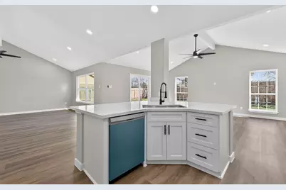 11718 Steamboat Springs Drive, Houston, TX 77067 - Photo 9