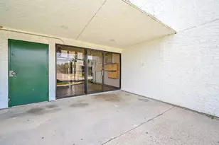 2826 S Bartell Dr, Houston, TX 77054 - Photo 9