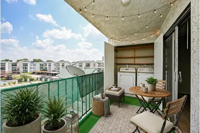 2826 S Bartell Drive #37, Houston, TX 77054 - Photo 7