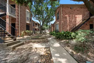 2255 Braeswood Park Dr, Houston, TX 77030 - Photo 23