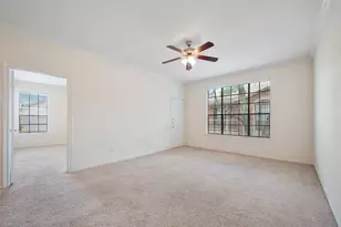 2255 Braeswood Park Dr, Houston, TX 77030 - Photo 5