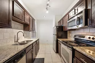 2255 Braeswood Park Dr, Houston, TX 77030 - Photo 9