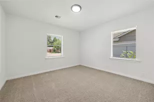 4601 W 43rd St, Houston, TX 77092 - Photo 17
