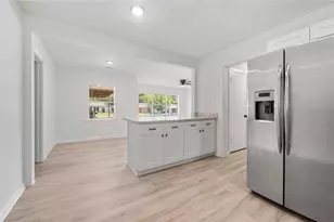 4601 W 43rd St, Houston, TX 77092 - Photo 11