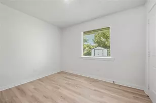 4601 W 43rd St, Houston, TX 77092 - Photo 13