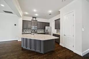 6013 Kansas St, Houston, TX 77007 - Photo 9
