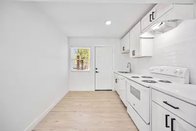 6811 Del Rio Street #20, Houston, TX 77021 - Photo 9