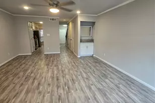 8355 Nairn St, Houston, TX 77074 - Photo 3