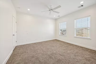 5402 Jonathan Lane, Houston, TX 77011 - Photo 21