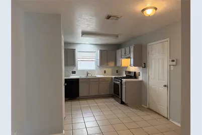 7427 Briargate Drive, Houston, TX 77489 - Photo 5