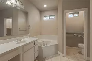 249 Broadmoor Dr, Huntsville, TX 77340 - Photo 23