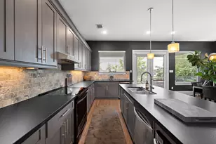 1304 Nashua St, Houston, TX 77008 - Photo 7