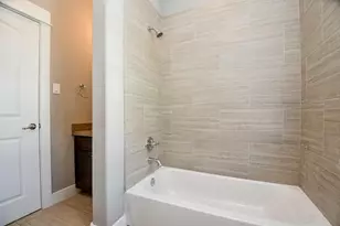 955 W 24th St, Houston, TX 77008 - Photo 33