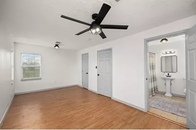 325 E A Street, La Porte, TX 77571 - Photo 15