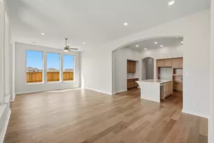 12339 Hudson Dr, Mont Belvieu, TX 77523 - Photo 9
