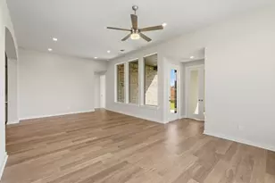 12339 Hudson Dr, Mont Belvieu, TX 77523 - Photo 17