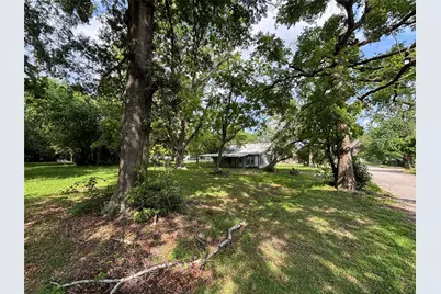 1101 N Blair Avenue, Cleveland, TX 77327 - Photo 7