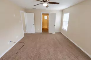12926 Abalone Way, Houston, TX 77044 - Photo 9