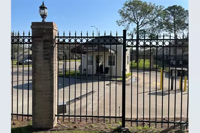 2750 Holly Hall Street #117, Houston, TX 77054 - Photo 3