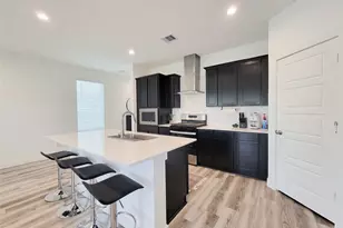 3223 Creston Gate Dr, Houston, TX 77047 - Photo 11