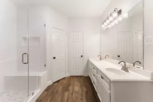 618 W Rollingwood St, Pinehurst, TX 77362 - Photo 15