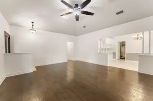 618 W Rollingwood St, Pinehurst, TX 77362 - Photo 7