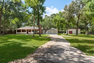 618 W Rollingwood St, Pinehurst, TX 77362 - Photo 1