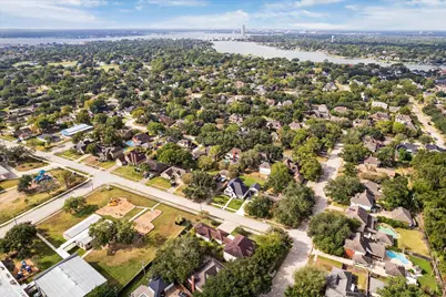 702 Huntercrest Street, El Lago, TX 77586 - Photo 29