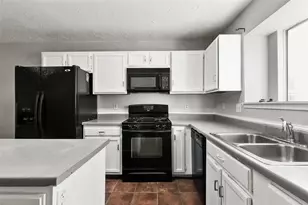 24123 Red Sky Dr, Spring, TX 77373 - Photo 9
