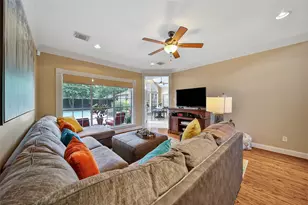 1702 7 Maples Dr, Kingwood, TX 77345 - Photo 17