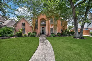1702 7 Maples Dr, Kingwood, TX 77345 - Photo 1