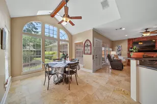 1702 7 Maples Dr, Kingwood, TX 77345 - Photo 29