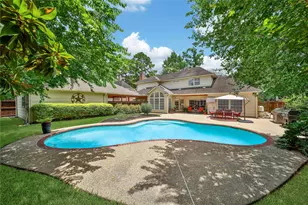 1702 7 Maples Dr, Kingwood, TX 77345 - Photo 13