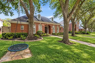 1515 Moon Shadow Court, Sugar Land, TX 77479 - Photo 3