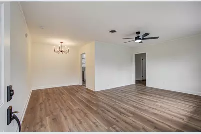 2417 Pecan Street, Dickinson, TX 77539 - Photo 7