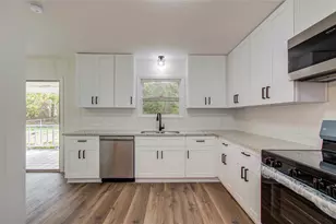 2417 Pecan St, Dickinson, TX 77539 - Photo 15