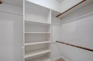 7315 Housman St, Houston, TX 77055 - Photo 17