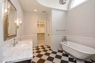 15710 Creekbend Dr, Sugar Land, TX 77478 - Photo 37
