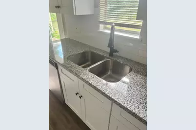 10922 Lockgate Lane, Houston, TX 77048 - Photo 15