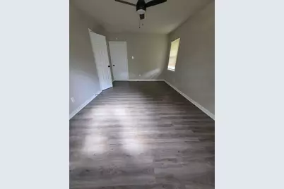 10922 Lockgate Lane, Houston, TX 77048 - Photo 11