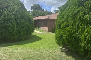 279 4th Street N, Van Vleck, TX 77482 - Photo 11