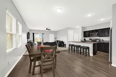 13434 Treshill Court, Houston, TX 77049 - Photo 5