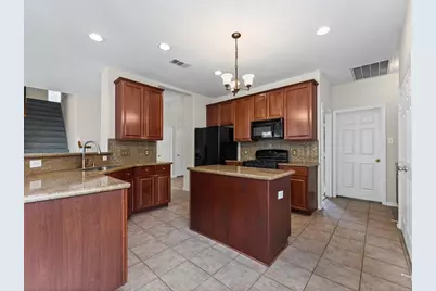 13306 Indigo Trace Court, Houston, TX 77070 - Photo 9