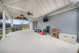 515 Dahila St, Waller, TX 77484 - Photo 33