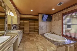 10126 Rosbrook Dr, Houston, TX 77038 - Photo 15