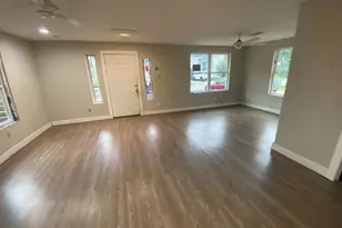 820 E 38th St, Houston, TX 77022 - Photo 3