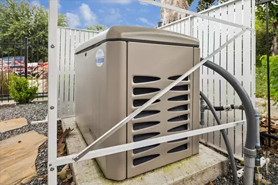1019 E 14th Street, Houston, TX 77009 - Photo 29