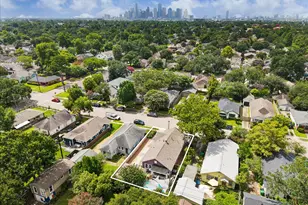 1019 E 14th St, Houston, TX 77009 - Photo 33