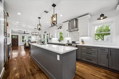 1019 E 14th Street, Houston, TX 77009 - Photo 13